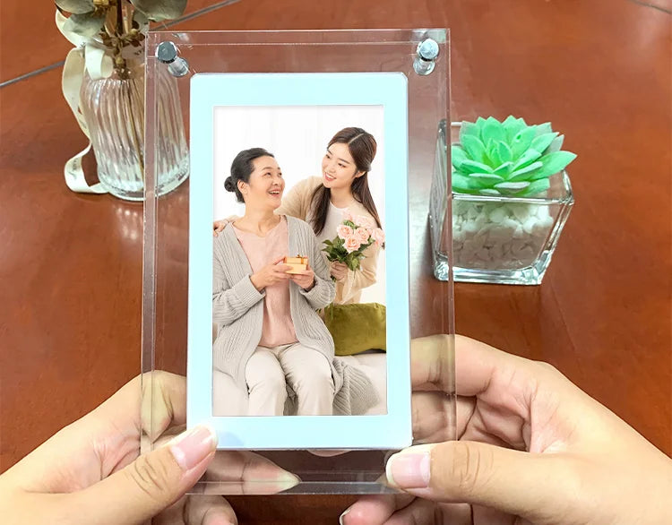 LumiFrame™ Acrylic Digital Photo Frame