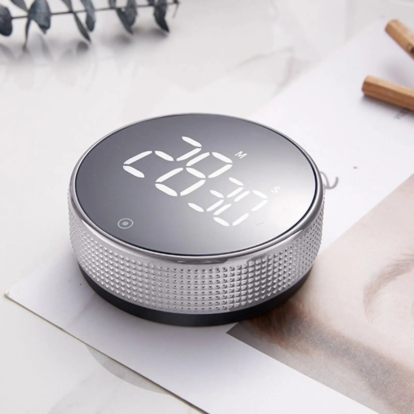 Magnetic Digital Timer (Black / Silver)